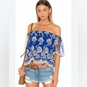 Lovers + Friends Life’s a Beach off the shoulder blue floral embroidered top. XS